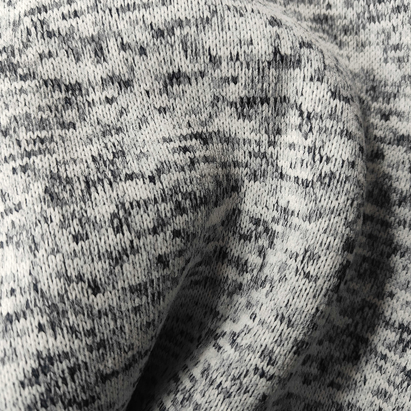 پارچه های پشمی / مخملی در فضای باز